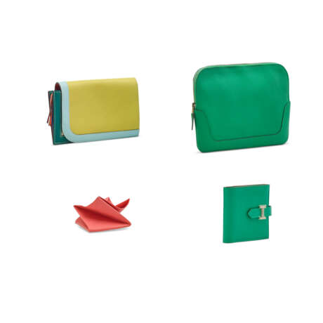 A GROUP OF FOUR: A ROSE LIPSTICK CHÈVRE LEATHER ZOULOU COIN PURSE, A MULTICOLOUR EPSOM LEATHER CAMAIL WALLET, A BAMBOU EVERCOLOR LEATHER ZIPPED POUCH & A BAMBOU EPSOM LEATHER BEARN COMPACT WALLET WITH PALLADIUM HARDWARE - фото 2