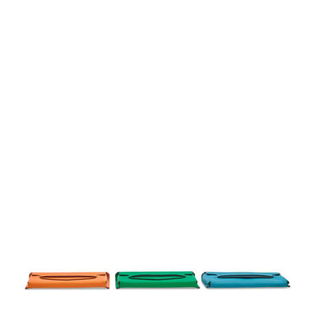 A GROUP OF THREE: ORANGE H, BAMBOU & TURQUOISE SWIFT LEATHER SMART BAGS - фото 4