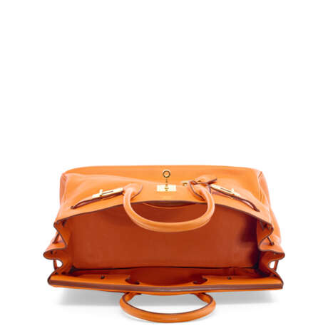 AN ORANGE H SWIFT LEATHER BIRKIN 35 WITH GOLD HARDWARE - фото 6