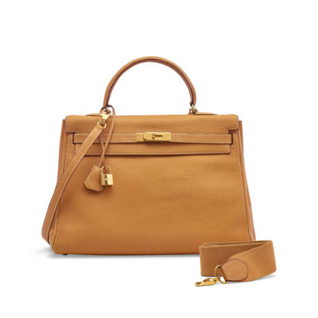 A SABLE CLÉMENCE LEATHER RETOURNÉ KELLY 35 WITH GOLD HARDWARE - photo 3