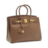 A GOLD VEAU GRAIN LISSE BIRKIN 35 WITH GOLD HARDWARE - фото 2