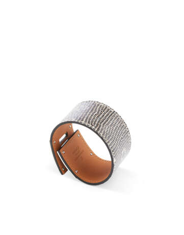 A MATTE OMBRÉ SALVATOR LIZARD KELLY DOG BRACELET WITH PALLADIUM HARDWARE - photo 4