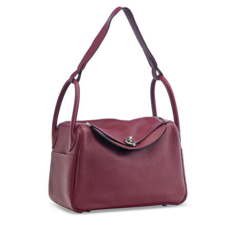 A BORDEAUX CLÉMENCE LEATHER LINDY 30 WITH PALLADIUM HARDWARE - Foto 2