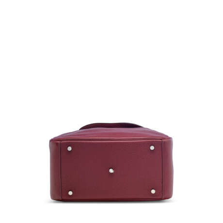 A BORDEAUX CLÉMENCE LEATHER LINDY 30 WITH PALLADIUM HARDWARE - Foto 4