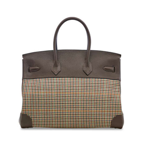 A LIMITED EDITION ÉBÈNE TOGO LEATHER & PLAID WOOL BIRKIN 35 WITH PALLADIUM HARDWARE - Foto 3