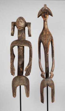 Zwei Schutzfiguren der Mumuye - photo 1