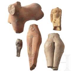 Zwölf Figurenfragmente aus Ton, Kleinasien, 2. - Mitte 1. Jtsd. v. Chr.