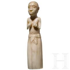 Elfenbeinfigur einer afrikanischen Frau, um 1890