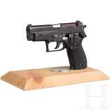 Schnittmodell SIG Sauer, Mod. P 6 - photo 1