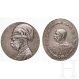 Kaiser Franz Joseph I. - zwei Medaillen, um 1900 - photo 1