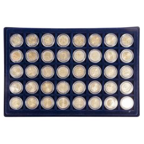 2 Euro coins - collection of 184 pieces, approx. ex 2009/16, in aluminum case, - фото 5