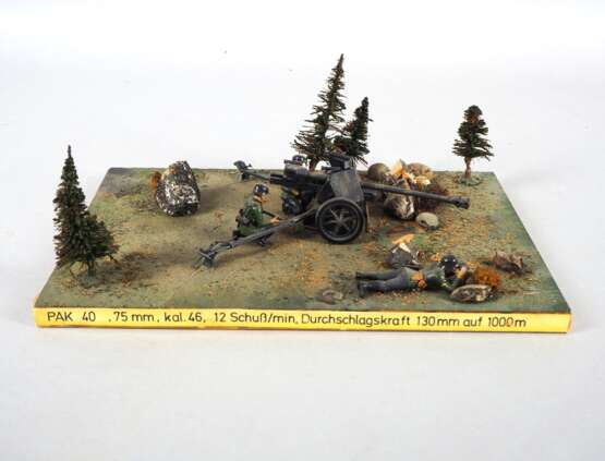 Diorama Wehrmacht 7,5-cm-Panzerabwehrkanone 40 (PaK 40) - фото 1