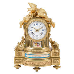 FIREPLACE CLOCK WITH TURTLE DOVES,