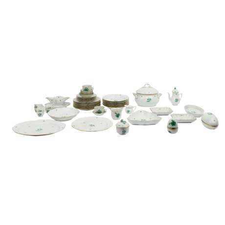 HEREND 53 service pieces 'Apponyi green and green flower', 20th c. - photo 1