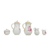 MEISSEN 44-piece coffee service 'Flower painting in purple', mostly 2nd choice, 20th c. - фото 4