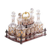 Tantalus with 15 liqueur glasses and 4 decanters, around 1890. - Foto 7