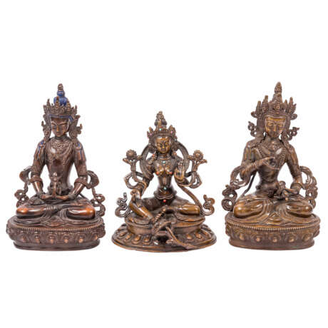 Three Buddhist sculptures made of metal. TIBET, 20th c.: - Foto 2