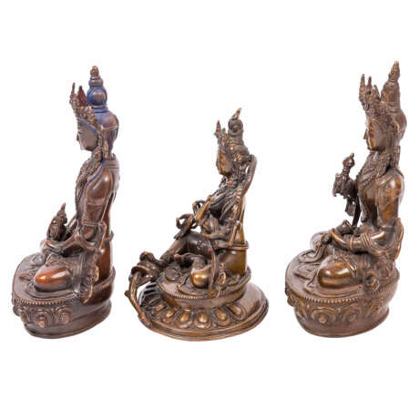 Three Buddhist sculptures made of metal. TIBET, 20th c.: - Foto 3