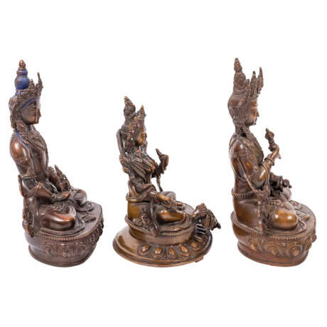Three Buddhist sculptures made of metal. TIBET, 20th c.: - Foto 5