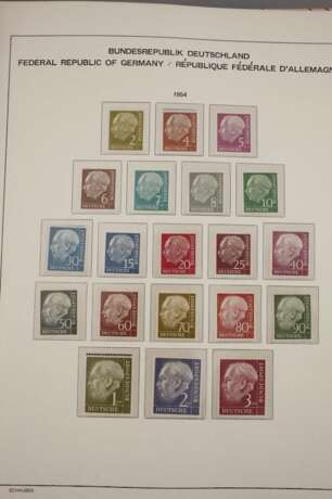 Briefmarken BRD kpl. 1949–83 Posthorn geprüft - фото 3