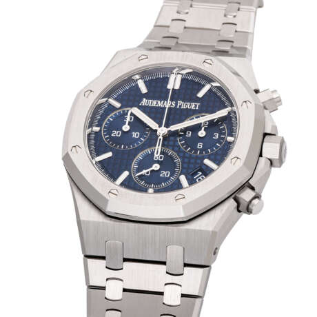 AUDEMARS PIGUET Royal Oak Flyback-Chronograph "Night Blue" , Ref. 26240ST.OO.1320ST.05. Herren Armbanduhr. - Foto 2