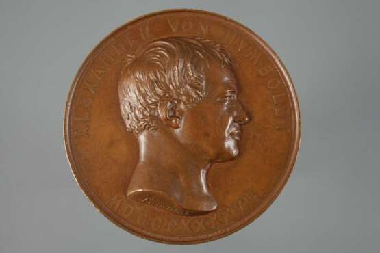 Medaille auf Alexander von Humboldt 1847 - Foto 2