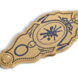 A GEORGE III ENAMELLED GOLD-MOUNTED MAGNIFYING GLASS - фото 1