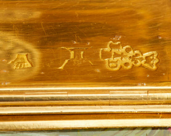 A LOUIS XV ENAMELLED GOLD SNUFF-BOX - Foto 5