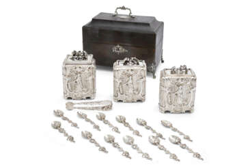 A SET OF THREE GEORGE III SILVER TEA CADDIES IN FITTED CASE