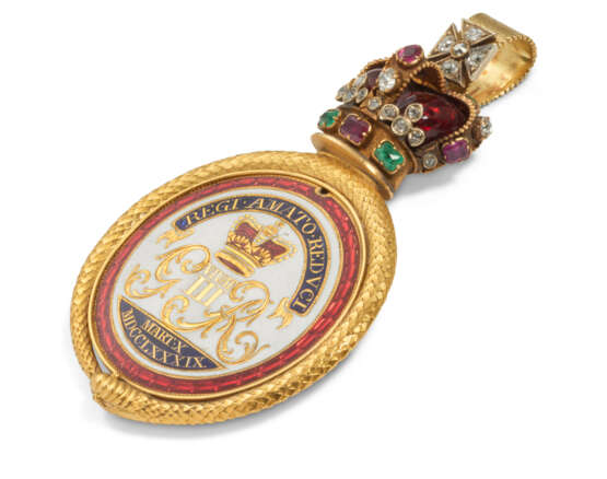 A GEORGE III JEWELLED AND ENAMEL GOLD `RECOVERY FROM ILLNESS` MEDALLION CONVERTED INTO A LOCKET PENDANT - Foto 2