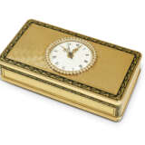 A SWISS ENAMELLED GOLD MUSICAL SNUFF-BOX WITH A WATCH - photo 1