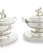 Джон Уэйклин. A PAIR OF GEORGE III SILVER SOUP TUREENS, COVERS, LINERS AND STANDS