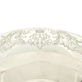 A GEORGE II SILVER BOWL OR `MOUTH BASIN` FROM THE WARRINGTON PLATE - photo 3