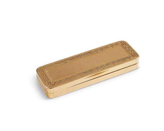 A GEORGE III GOLD TOOTHPICK CASE - фото 1