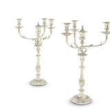 A PAIR OF GEORGE III SILVER FOUR-LIGHT CANDELABRA - фото 1