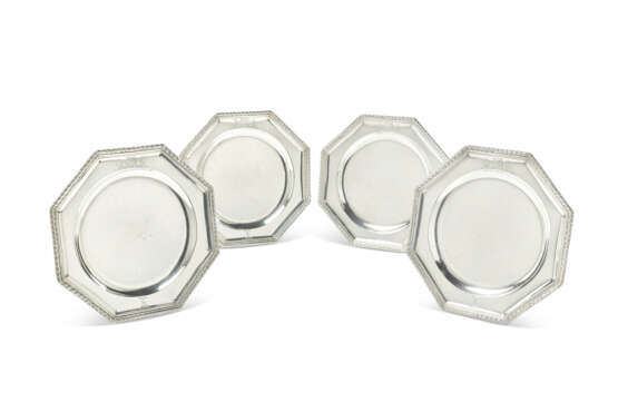 A SET OF FOUR GEORGE II SILVER SECOND-COURSE DISHES - photo 1
