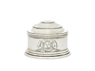 A GEORGE II SILVER TOILET BOX AND COVER FROM THE WARRINGTON PLATE