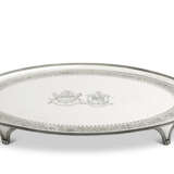 A GEORGE III SILVER LARGE TRAY - Foto 3