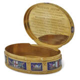A GEORGE III ENAMELLED TWO-COLOUR GOLD FREEDOM BOX, A LARGE NAVAL GOLD MEDAL AND TWO DOCUMENTS - photo 7