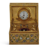 A GEORGE III GOLD AND ENAMEL TABLE-NECESSAIRE WITH WATCH MOVEMENT AND CONCEALED EROTIC SCENE - фото 4