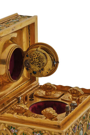 A GEORGE III GOLD AND ENAMEL TABLE-NECESSAIRE WITH WATCH MOVEMENT AND CONCEALED EROTIC SCENE - Foto 8