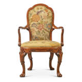 A PAIR OF CHINESE EXPORT HUANGHUALI ARMCHAIRS - Foto 4