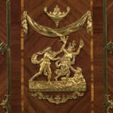 A PAIR OF REGENCE ORMOLU-MOUNTED AMARANTH AND TULIPWOOD ARMOIRES - фото 3
