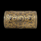 A SPANISH GOLD AND SILVER-DAMASCENED STEEL JEWEL CASKET - photo 6