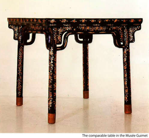 A RARE CHINESE MOTHER-OF-PEARL-INLAID BLACK LACQUER RECESSED-LEG TABLE, PINGTOU`AN - photo 10