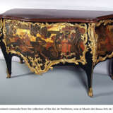 A LOUIS XV ORMOLU-MOUNTED CHINESE LACQUER AND BLACK JAPANNED COMMODE - photo 10