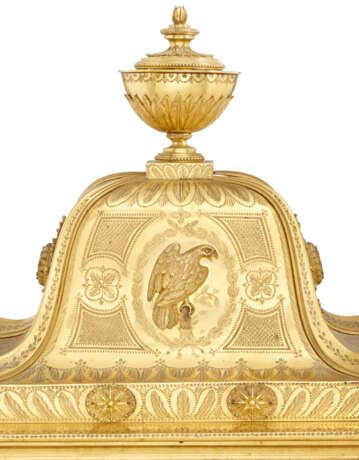 A GEORGE III ORMOLU QUARTER-STRIKING, MUSICAL AND AUTOMATON TABLE CLOCK FOR THE CHINESE MARKET - photo 6
