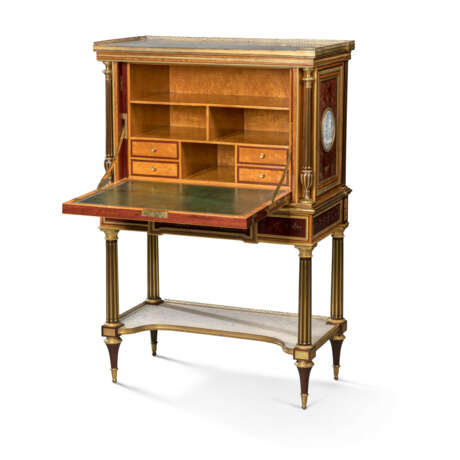 A LOUIS XVI ORMOLU-MOUNTED SATINWOOD, AMARANTH AND POLYCHROME-PAINTED SECRETAIRE A ABATTANT - photo 5