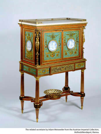 A LOUIS XVI ORMOLU-MOUNTED SATINWOOD, AMARANTH AND POLYCHROME-PAINTED SECRETAIRE A ABATTANT - Foto 14