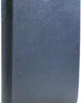 Dunkelblauer Ledereinband